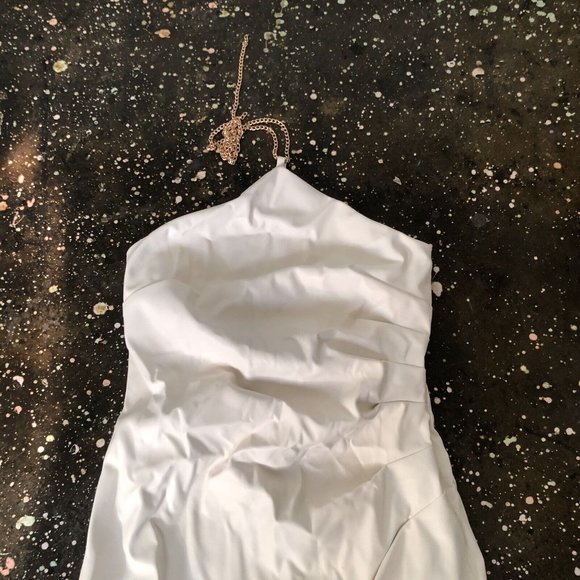 Nookie x REVOLVE Barbella Mini Dress Cream White Halter Gold Chain - Picture 5 of 6